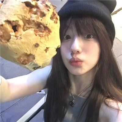 军训求雨我玄学大佬的身份瞒不住了